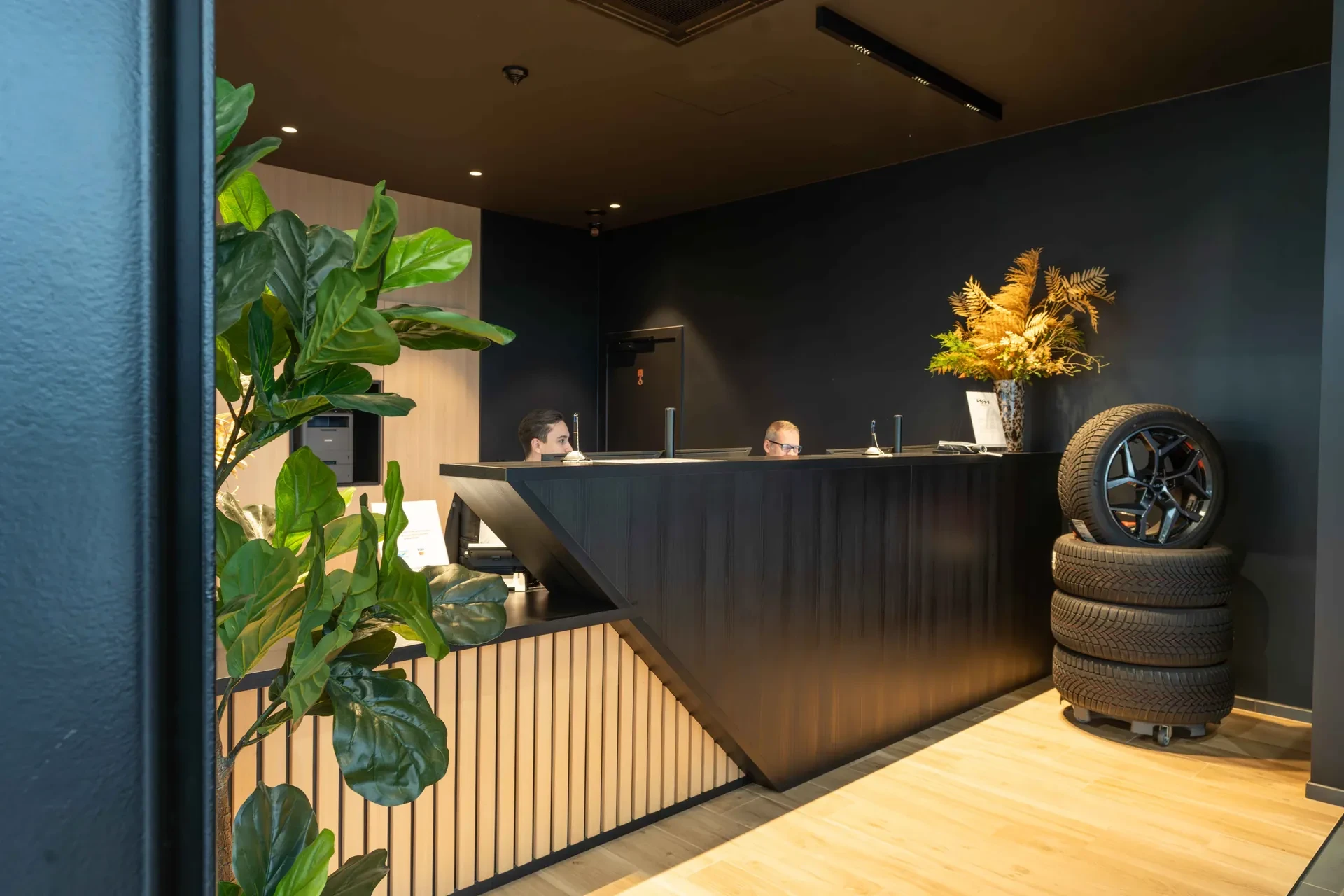 De receptie van de werkplaats van Kia Waaslandmobiel